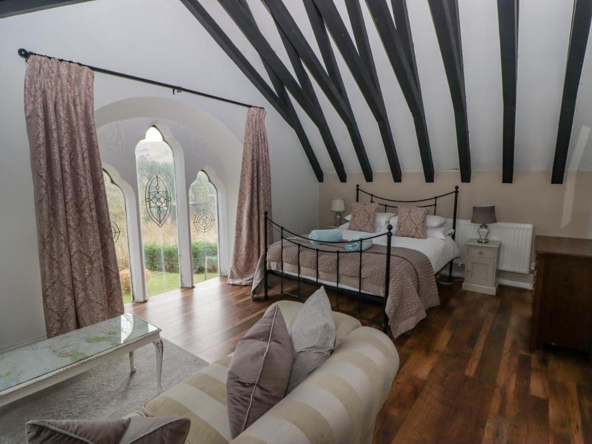 The Chapel Villa Мърдър Титфил Екстериор снимка